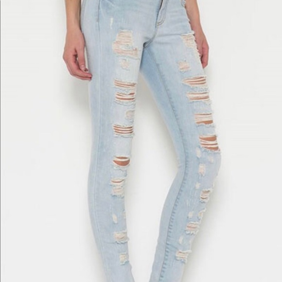 Distressed Skinny Jeans - Picture 3 of 7